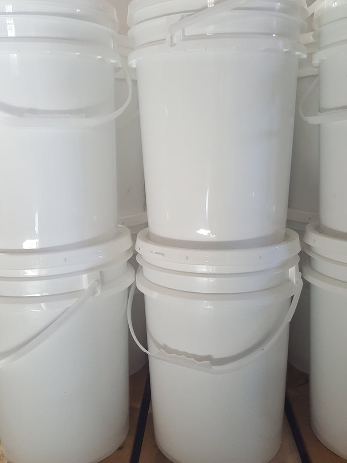 Bulk Alberta honey 5 Gal pail pure raw fresh for sale